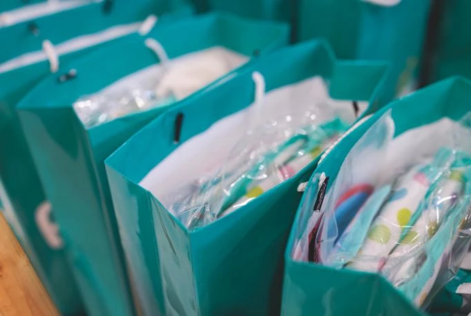 Jakie gadżety reklamowe wybrać, aby zachować profesjonalny wizerunek firmy?