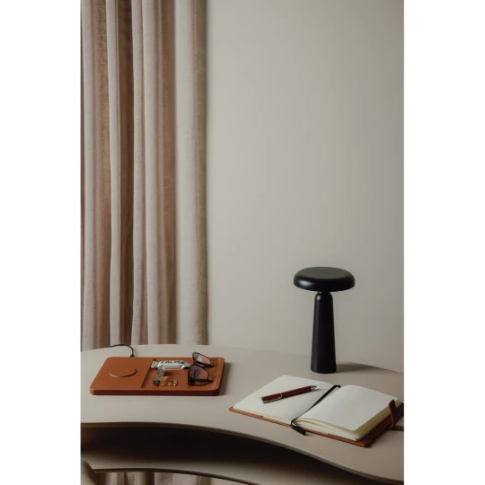VINGA Avery RCS table lamp (VG650-03)-1