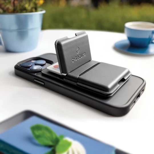 C-Secure MagSafe phone wallet (P820.9901)-1