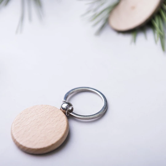 Wooden keyring (V0724-17)-1